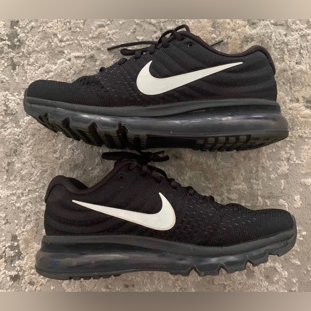 NIKE Airmax 2017 Black Size 8 US Mens